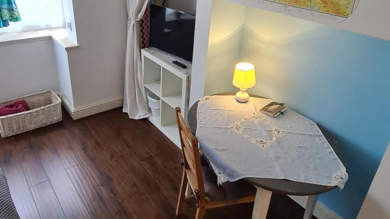 Seaside Double Room Poole Exteriör bild
